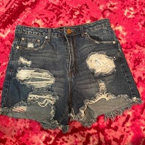 Almost famous high waisted shorts. Size 3 fits small.